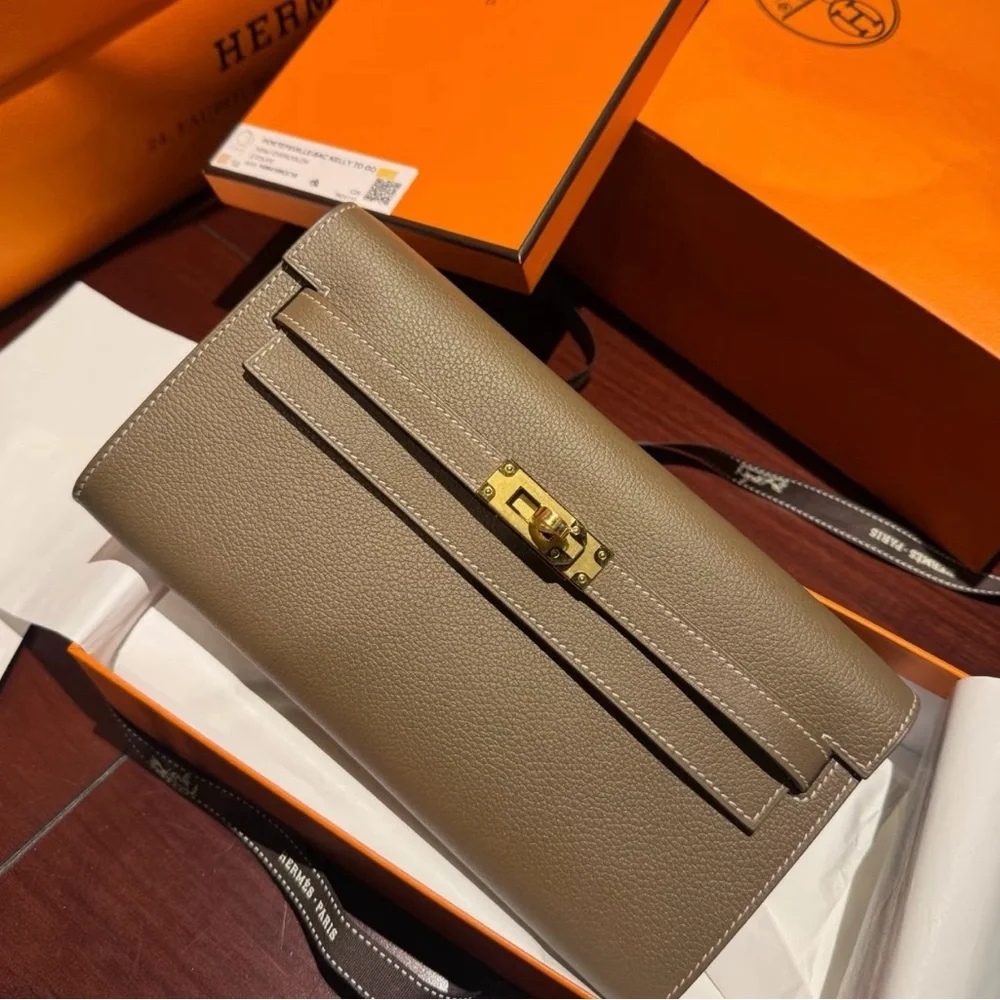 SOLD | Hermes Etoupe Kelly long wallet with belt - Picture 2 of 4